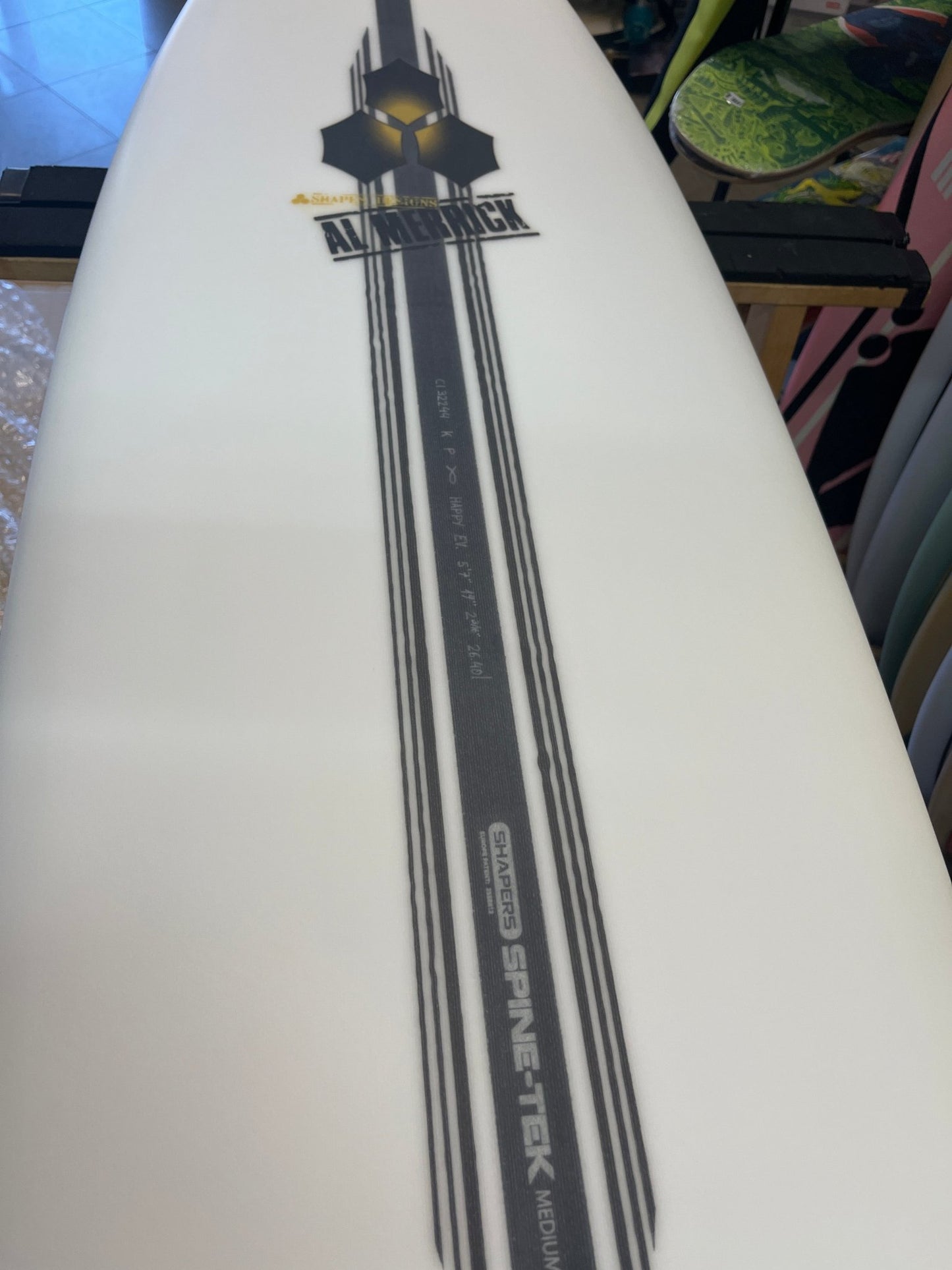 lost, Happy Everyday, shortboard, Happy Everyday