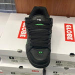 GLOBE sabre moto green